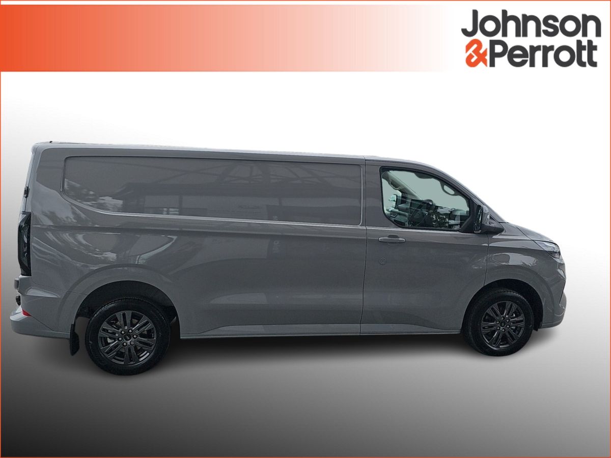 Ford Transit Custom Limited 170PS Long Wheelbase