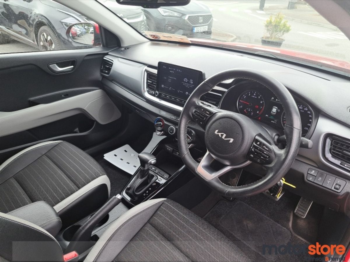 Kia Stonic 1.0 MHEV K3 AUTOMATIC **TINY MILEAGE / HUGE SPEC**