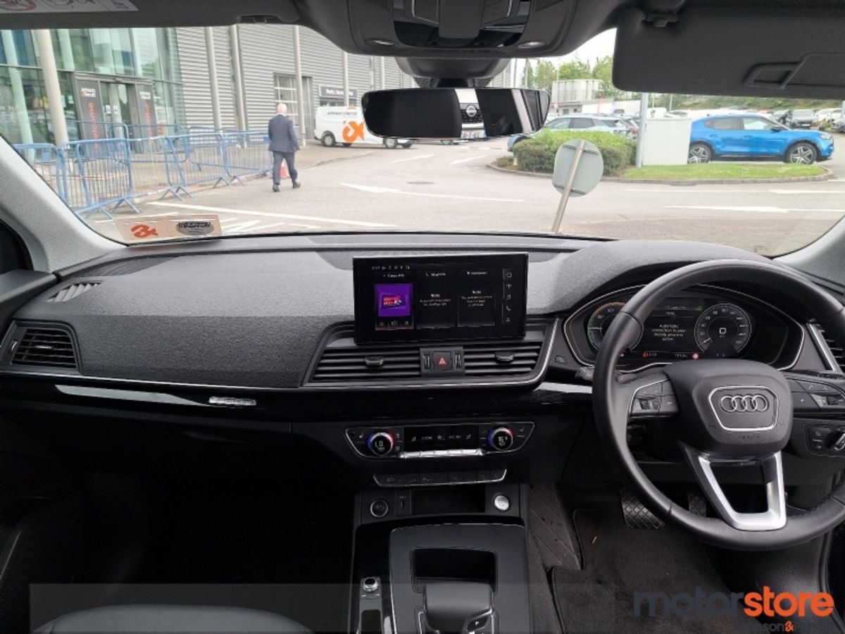 Audi Q5 Q5 TFSIe 299HP QUATTRO SE **TINY MILEAGE / PLUG IN HYBRID/ IN LIKE NEW CONDITION**