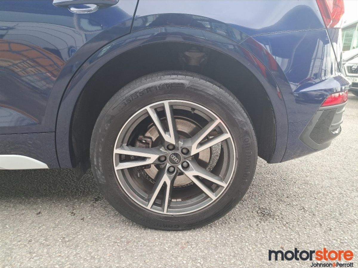 Audi Q5 Q5 TFSIe 299HP QUATTRO SE **TINY MILEAGE / PLUG IN HYBRID/ IN LIKE NEW CONDITION**