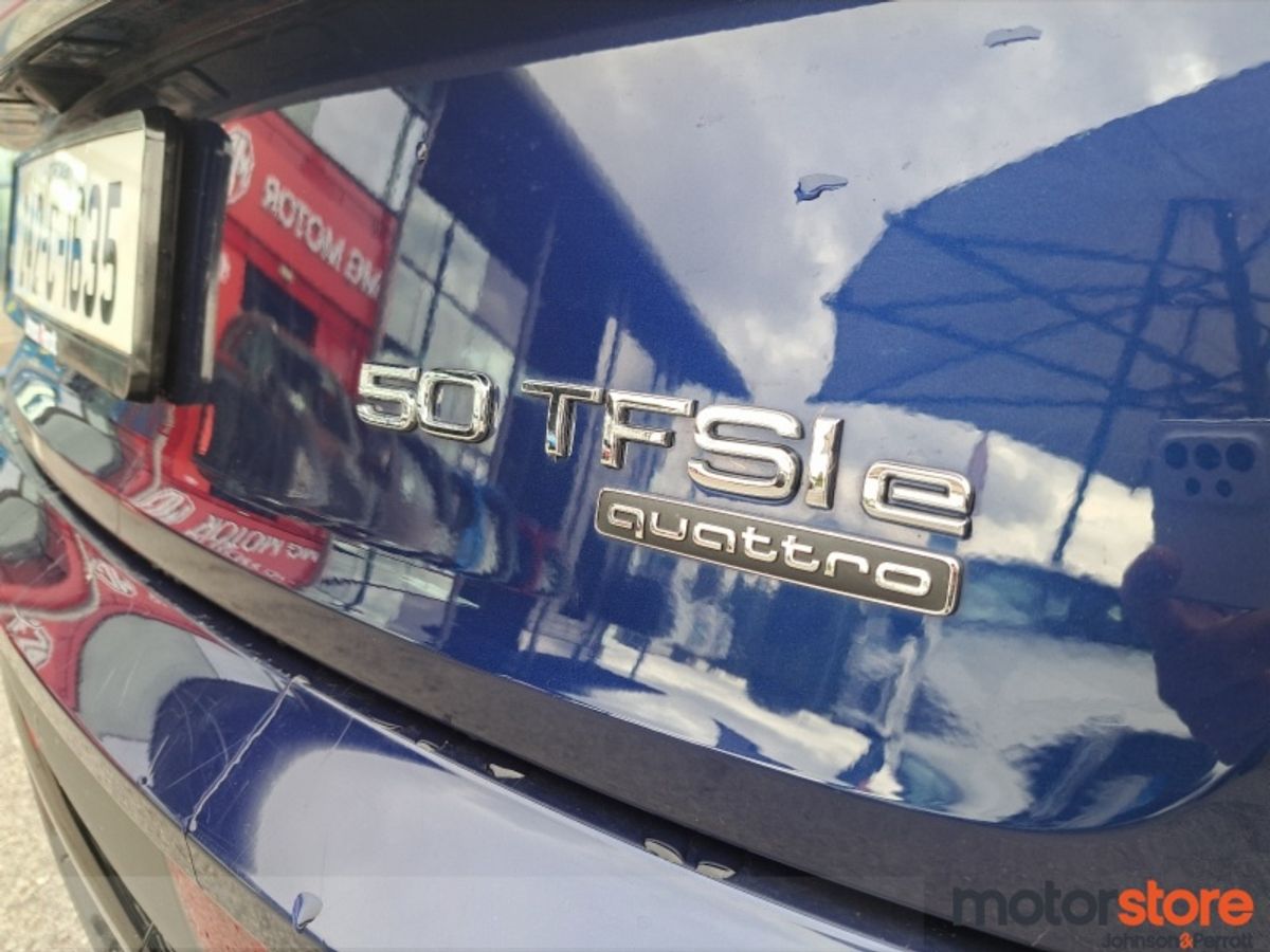 Audi Q5 Q5 TFSIe 299HP QUATTRO SE **TINY MILEAGE / PLUG IN HYBRID/ IN LIKE NEW CONDITION**