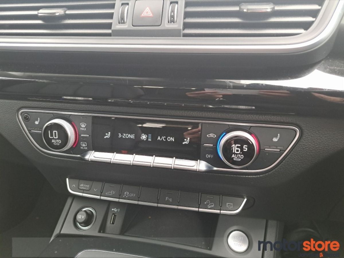 Audi Q5 Q5 TFSIe 299HP QUATTRO SE **TINY MILEAGE / PLUG IN HYBRID/ IN LIKE NEW CONDITION**