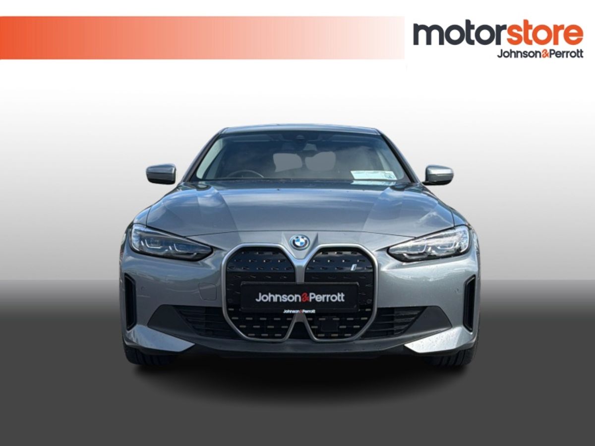BMW i4 eDrive40 Sport HUGE SPEC