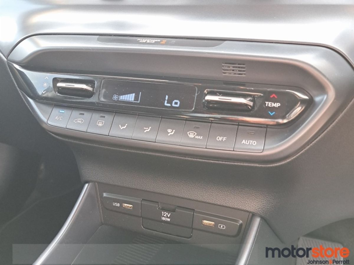 Hyundai Bayon EXECUTIVE TOP SPEC
