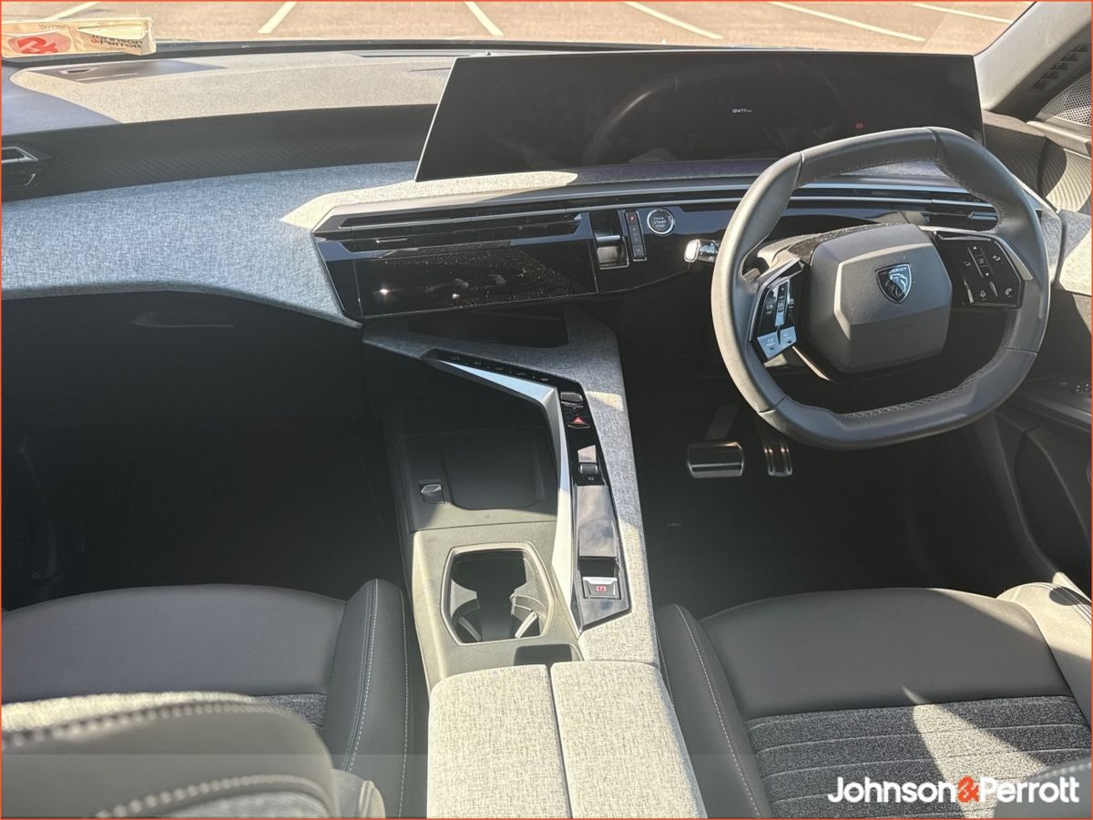 Peugeot 3008 1.2 MHEV 145bhp eDCS6 Allure
