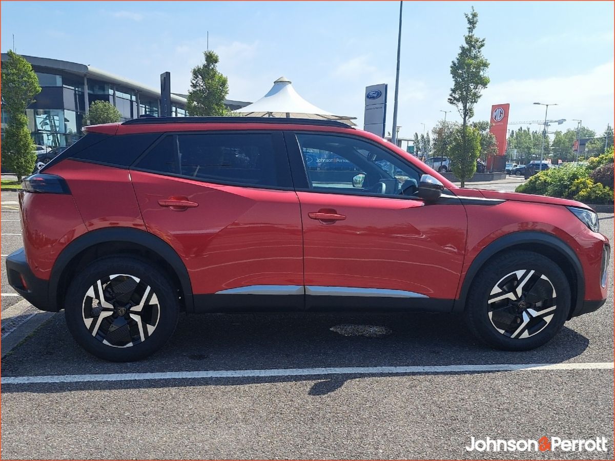 Peugeot 2008 *DEMO* HYBRID 145BHP e-DCS6 Allure