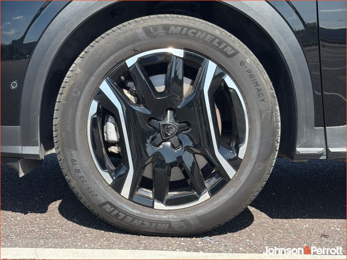 Peugeot 5008 *DEMO* BEV 73kwh 210hp Allure