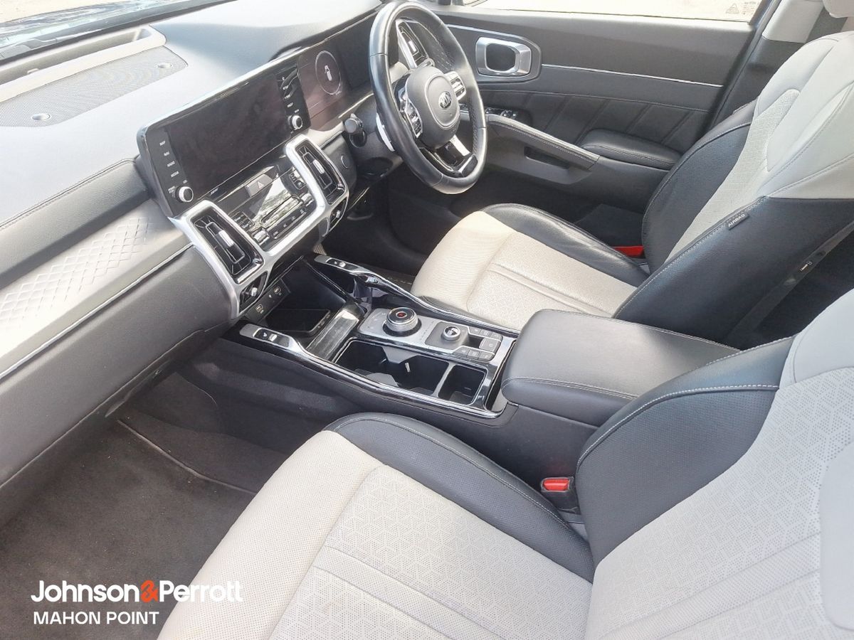 Kia Sorento 1.6 PHEV K4 4X4 7 seats TOP SPEC