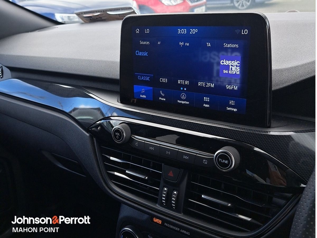 Ford Kuga 1.5 EcoBlue 120PS ST-Line **DIESEL / LIKE NEW**