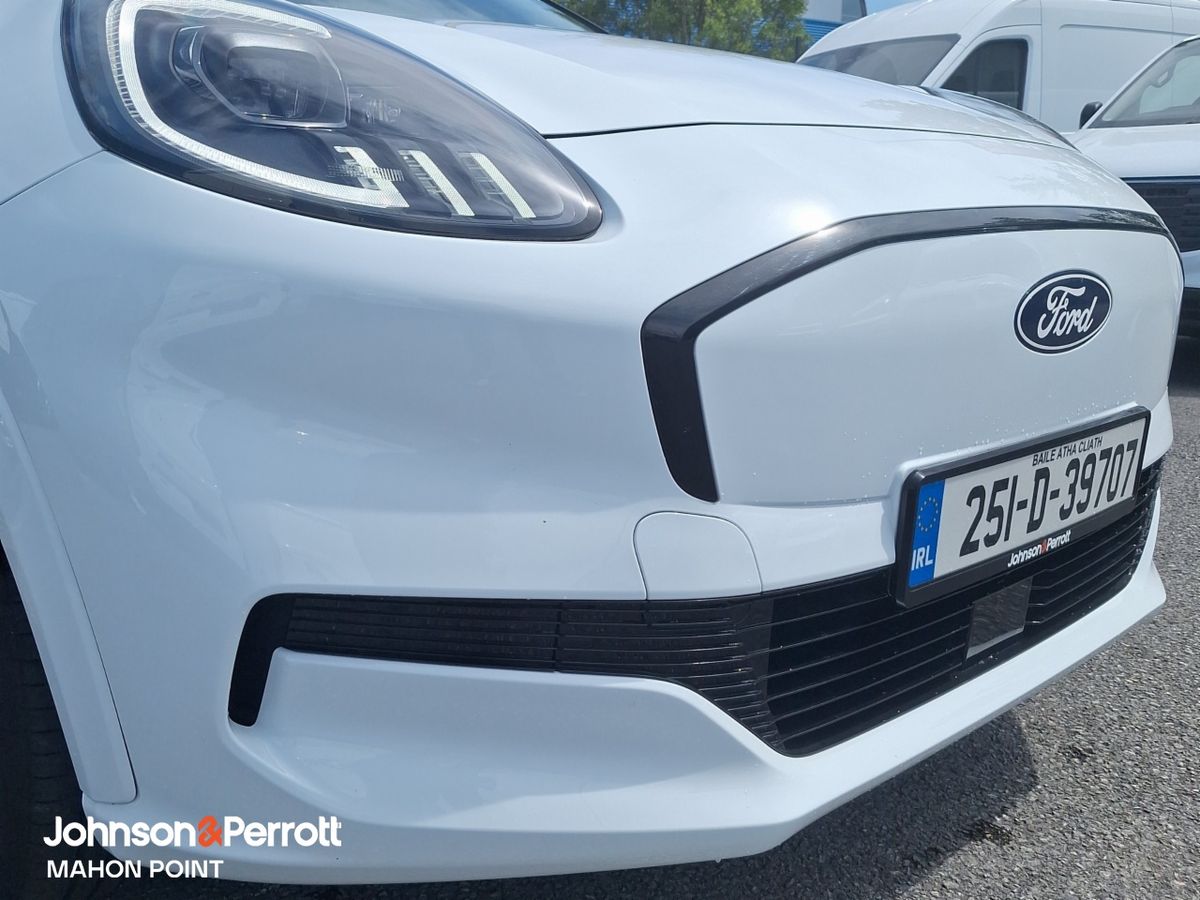 Ford Puma Premium 53kwh I DEMO MODEL