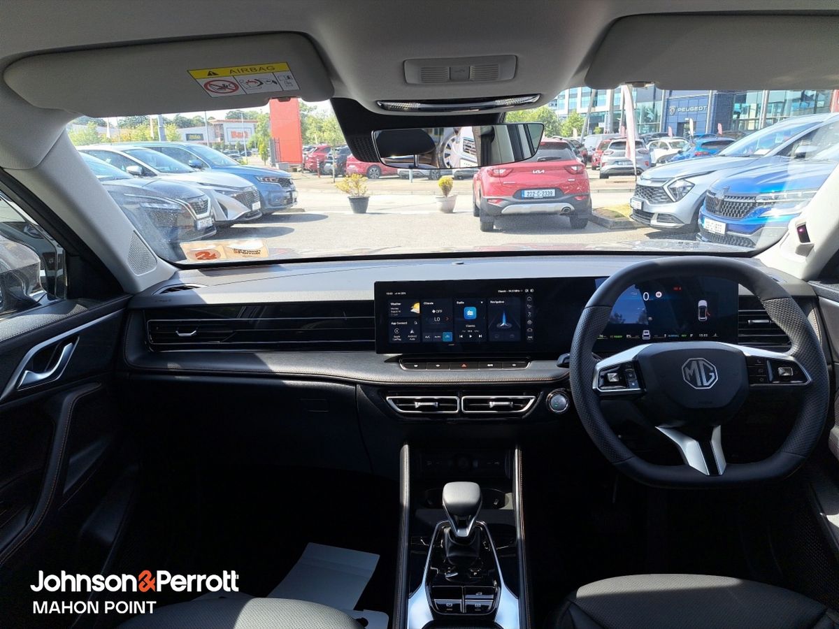 MG HS HUGE SAVINGS Plug-in Hybrid Exclusive **TOP SPEC / EX DEMO**