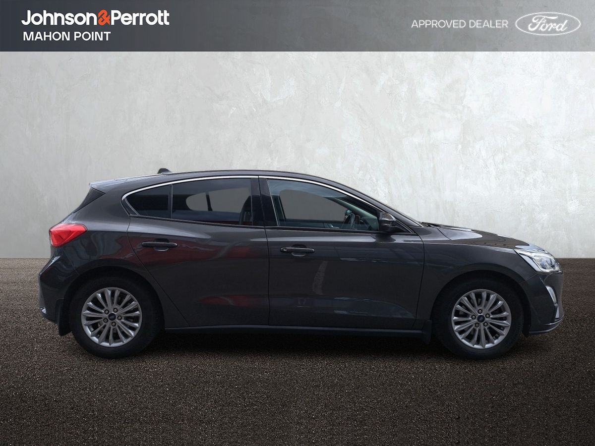 Ford Focus Titanium 1.0 MHEV Manual I TINY MILEAGE