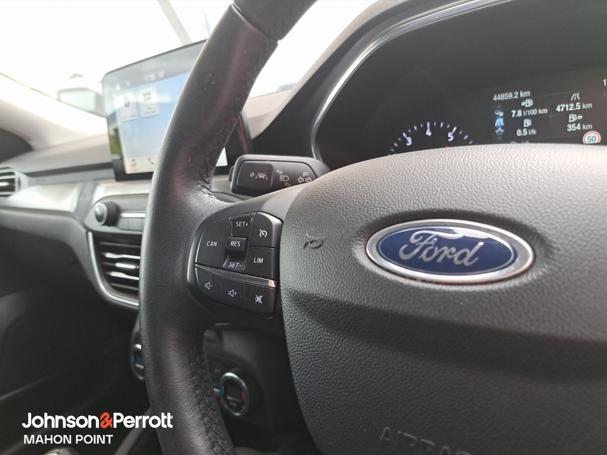 Ford Focus Titanium 1.0 MHEV Manual I TINY MILEAGE