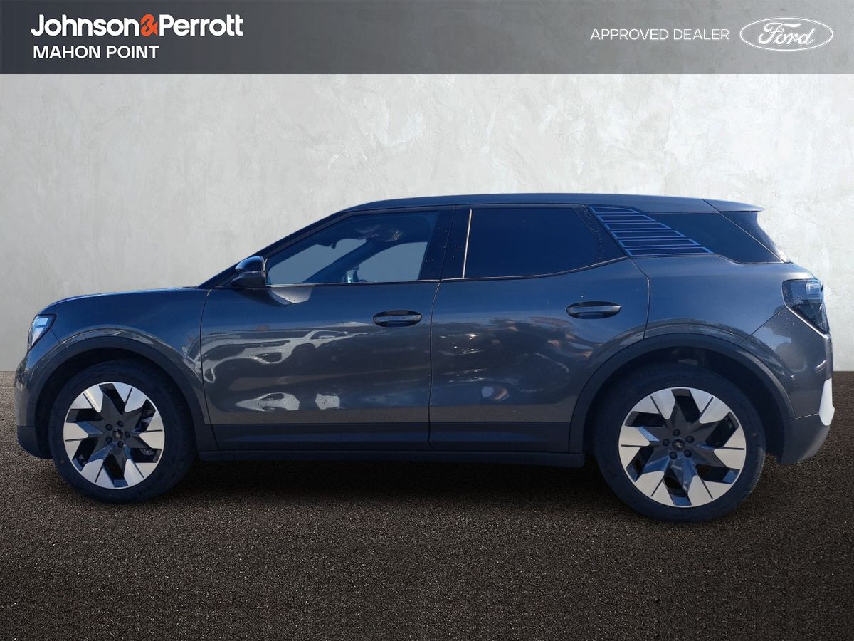 Ford Explorer Premium 77kwh Commercial