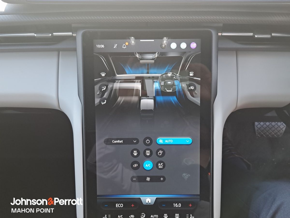 Ford Explorer Premium 77kwh Commercial
