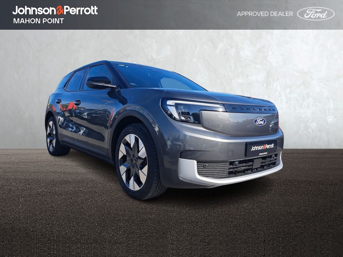 Ford Explorer Premium 77kwh Commercial