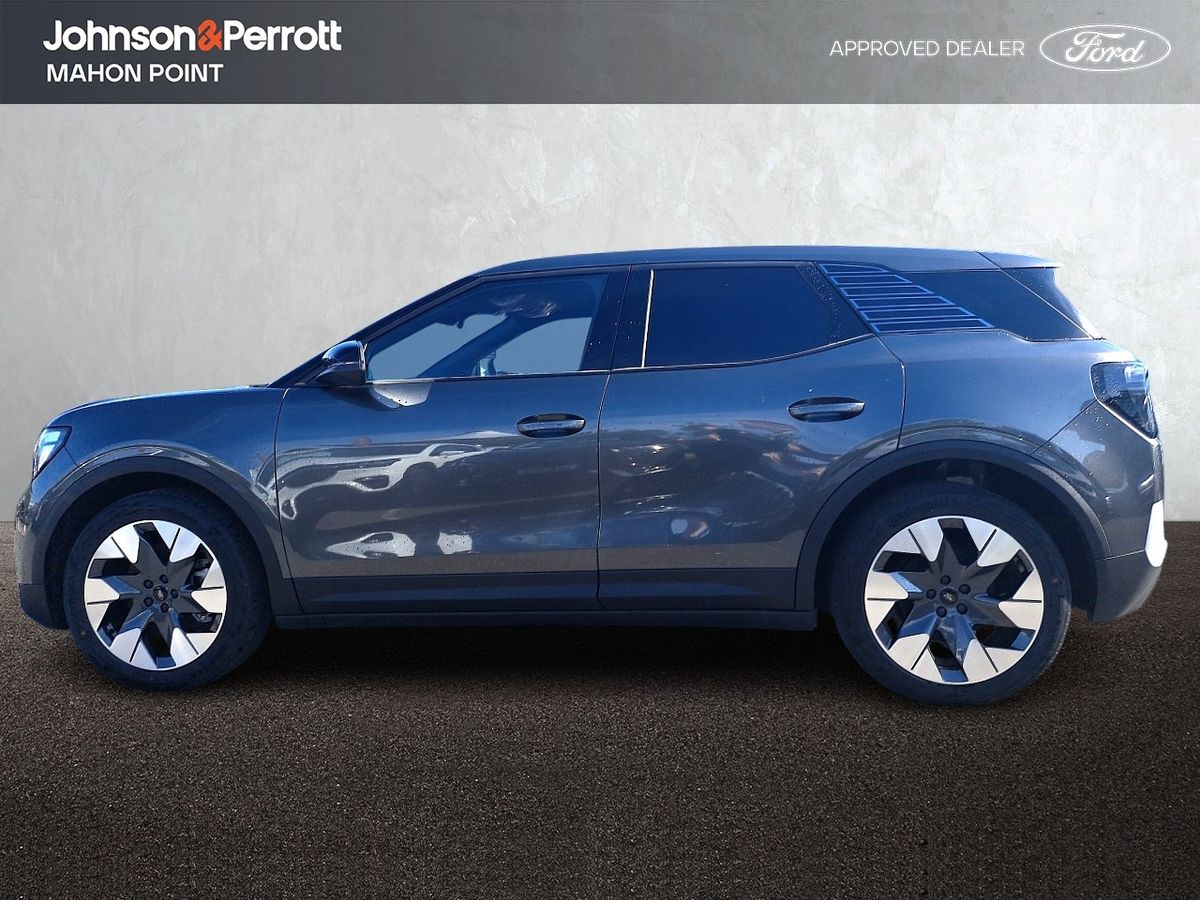 Ford Explorer Premium 77kwh Commercial