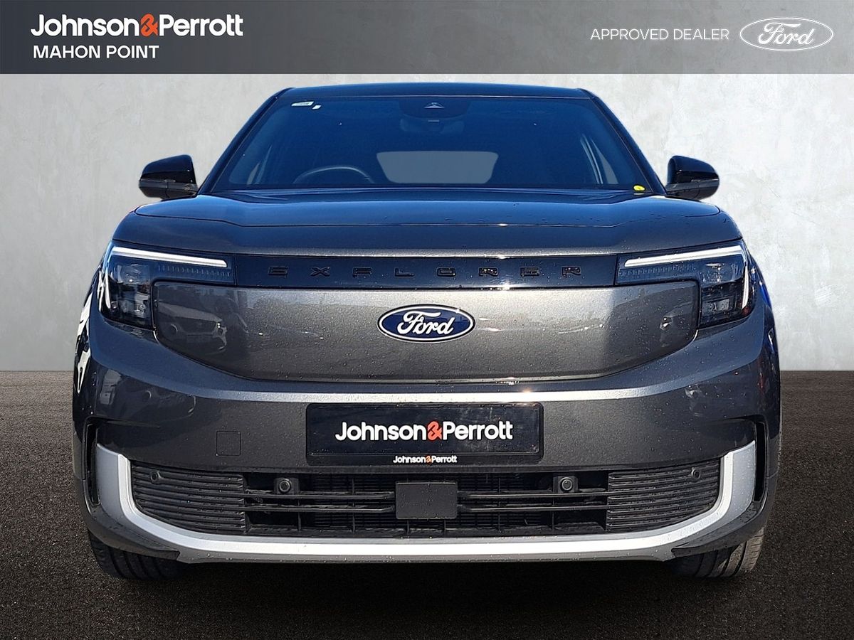 Ford Explorer Premium 77kwh Commercial