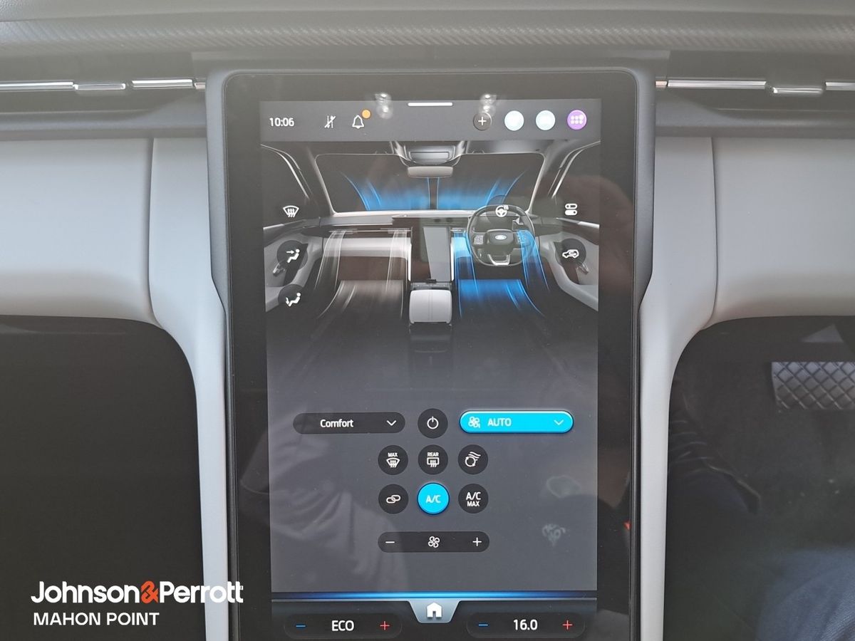Ford Explorer Premium 77kwh Commercial