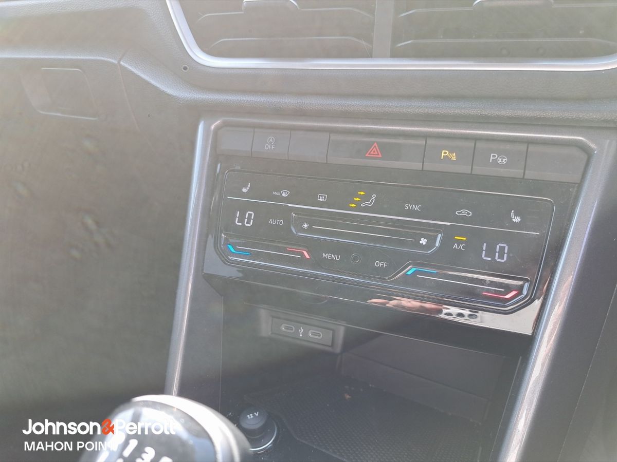 Volkswagen T-Roc Style 1.0TSI Manual I LOW MILEAGE