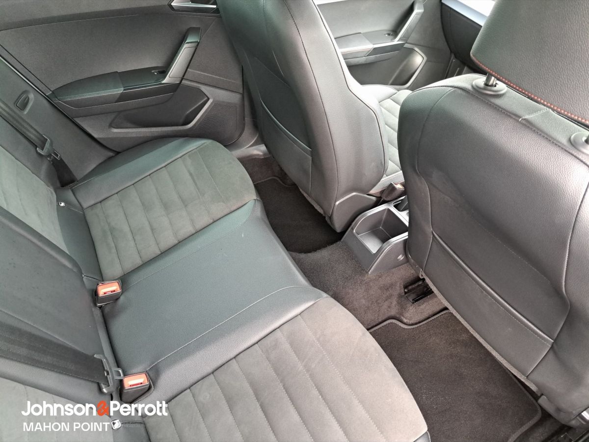 SEAT Arona 1.0TSI 110hp FR **HUGE SPEC**