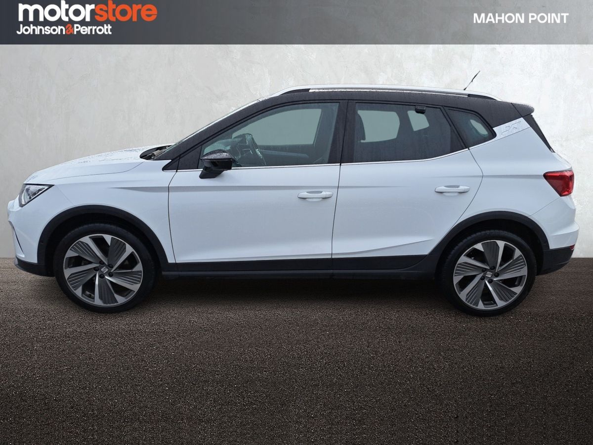 SEAT Arona 1.0TSI 110hp FR **HUGE SPEC**