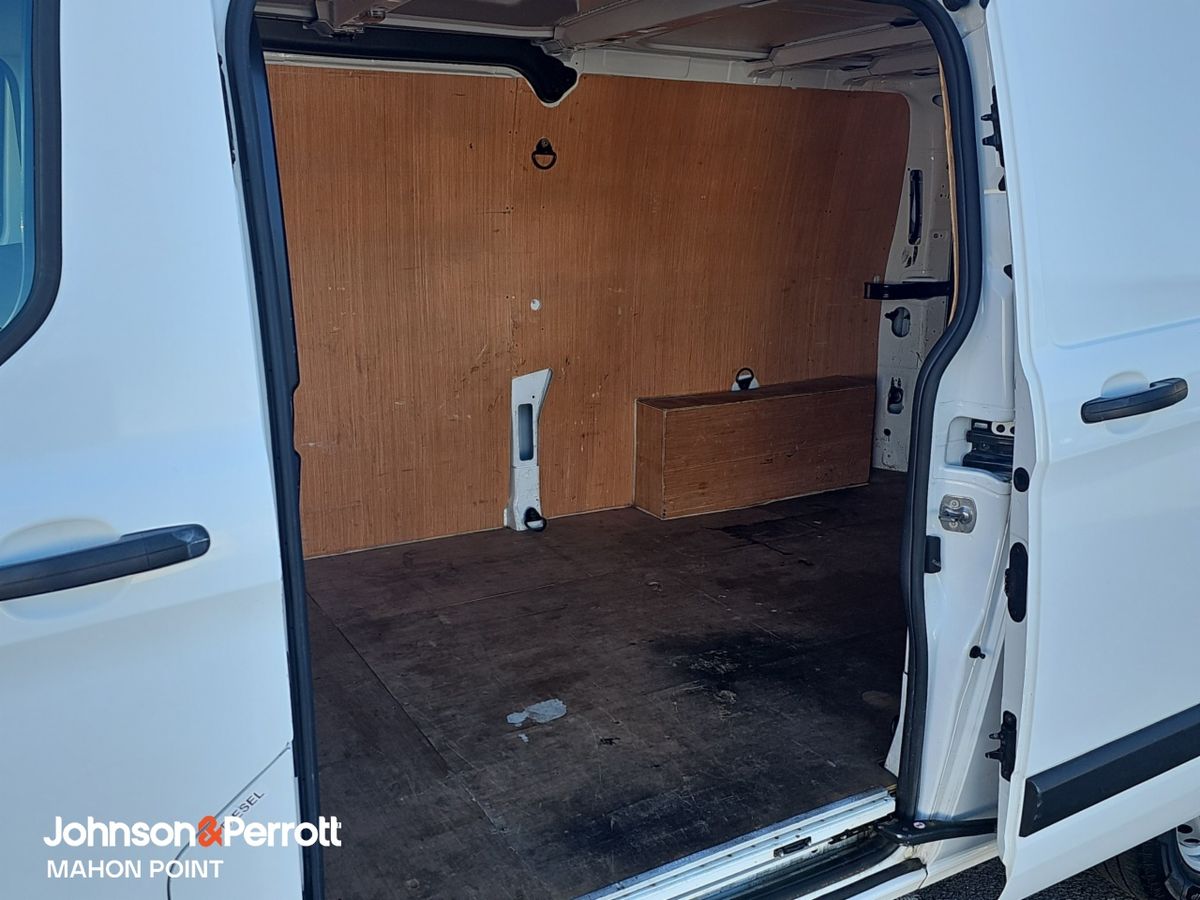 Ford Transit Custom Long Wheelbase Trend