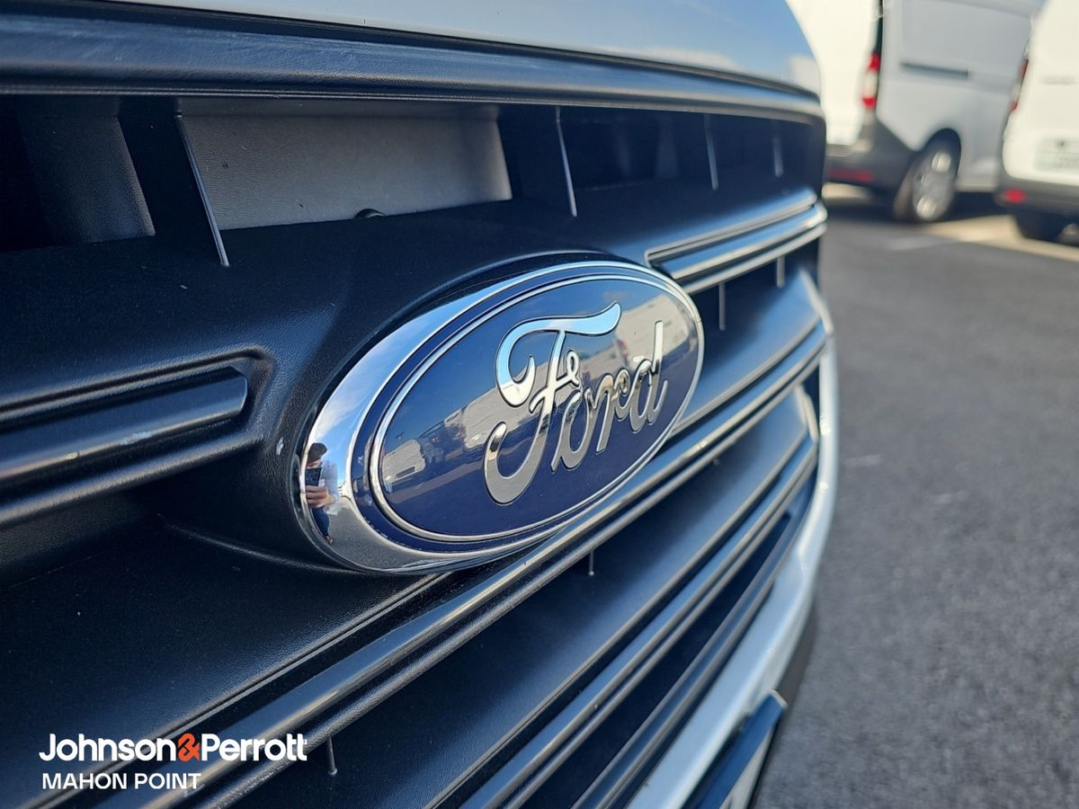 Ford Transit Custom Long Wheelbase Trend