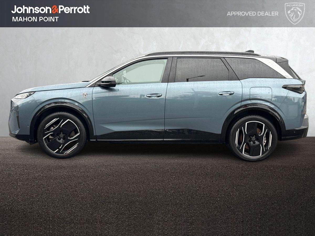 Peugeot 5008 BEV 73kwh 210hp GT