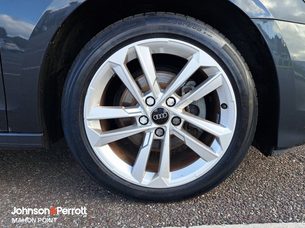 Audi A3 30 TDI 116HP SE