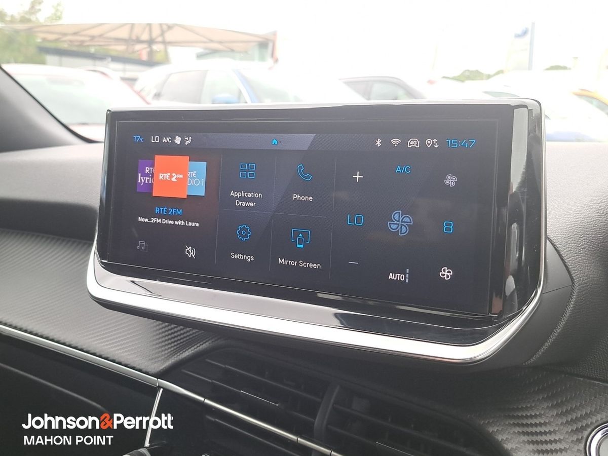 Peugeot 2008 HYBRID 110BHP e-DCS6 Allure