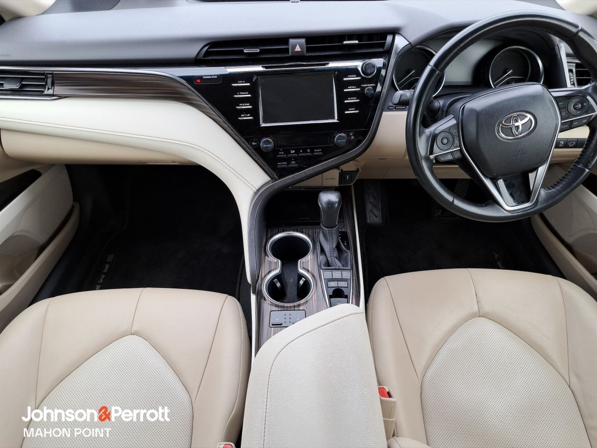 Toyota Camry 2.5 Camry Hybrid Platinum