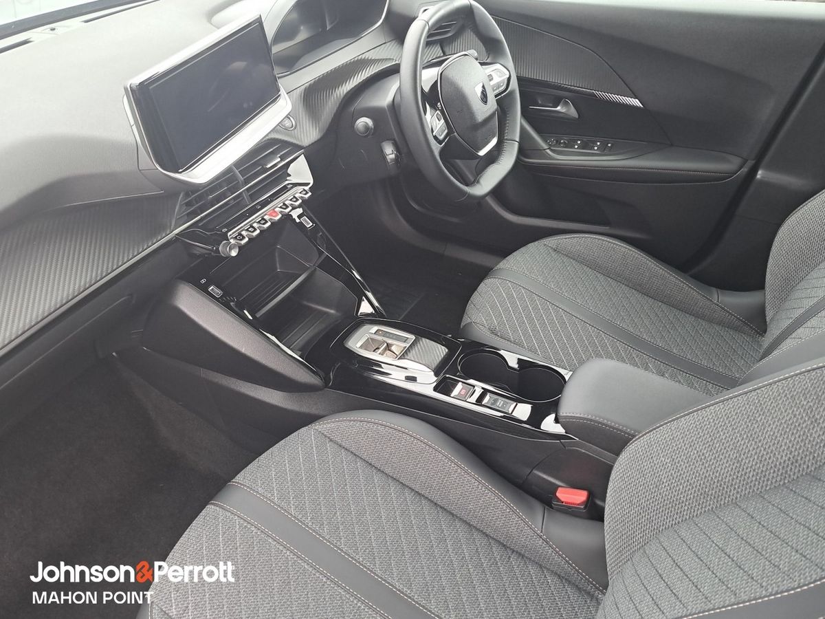 Peugeot 2008 HYBRID 110BHP e-DCS6 Allure