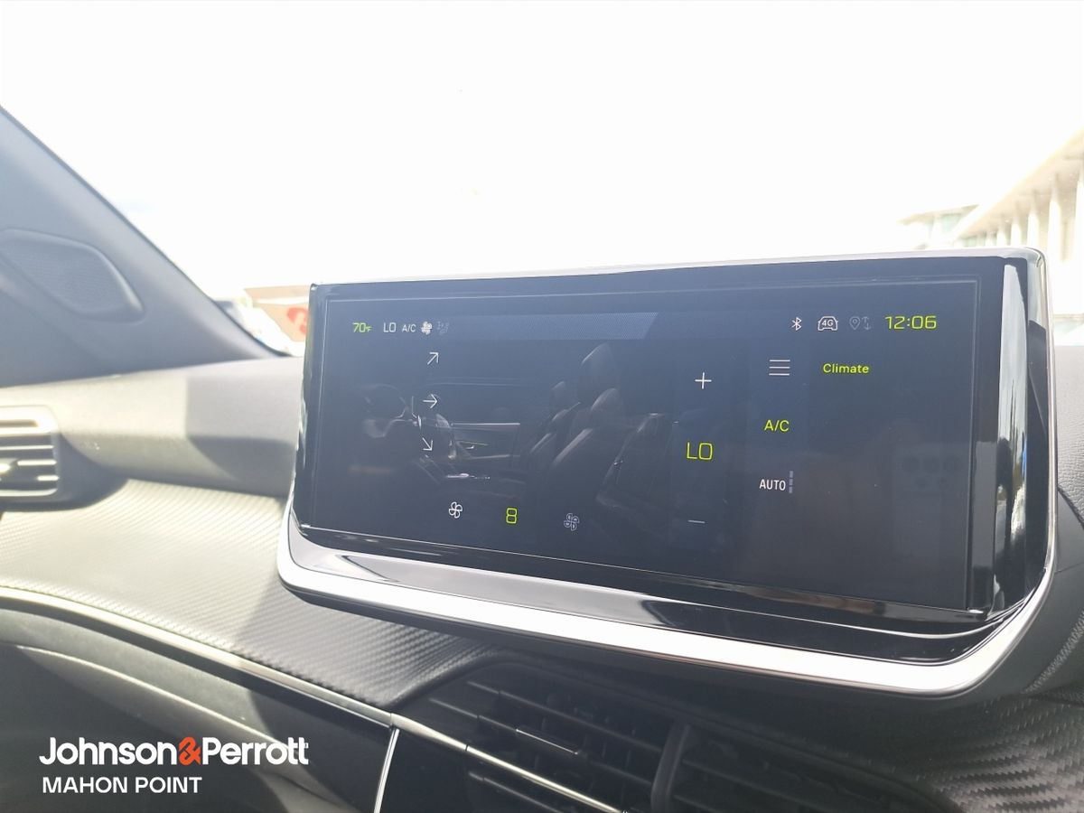 Peugeot 2008 HYBRID 110BHP e-DCS6 Allure