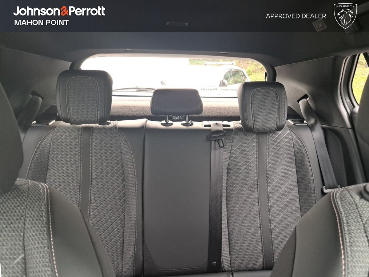 Peugeot 2008 HYBRID 110BHP e-DCS6 Allure