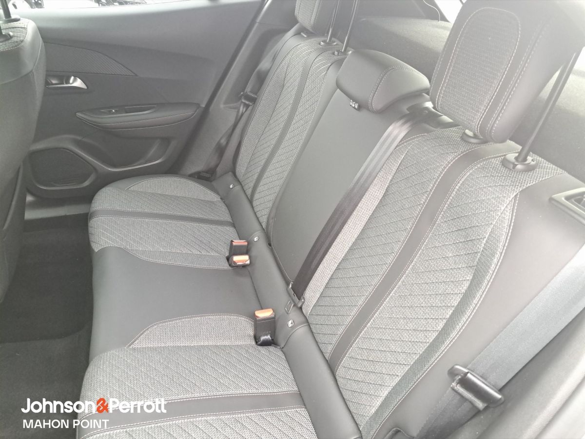 Peugeot 2008 HYBRID 110BHP e-DCS6 Allure