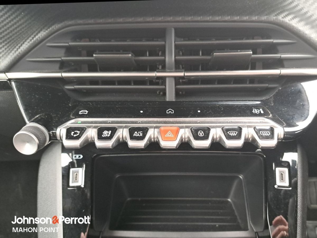 Peugeot 2008 HYBRID 110BHP e-DCS6 Allure