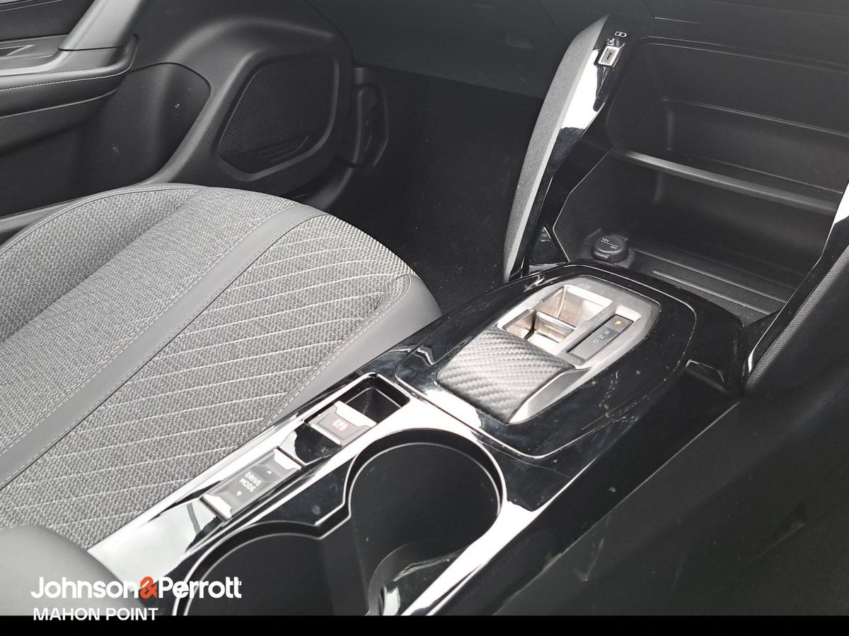 Peugeot 2008 HYBRID 110BHP e-DCS6 Allure