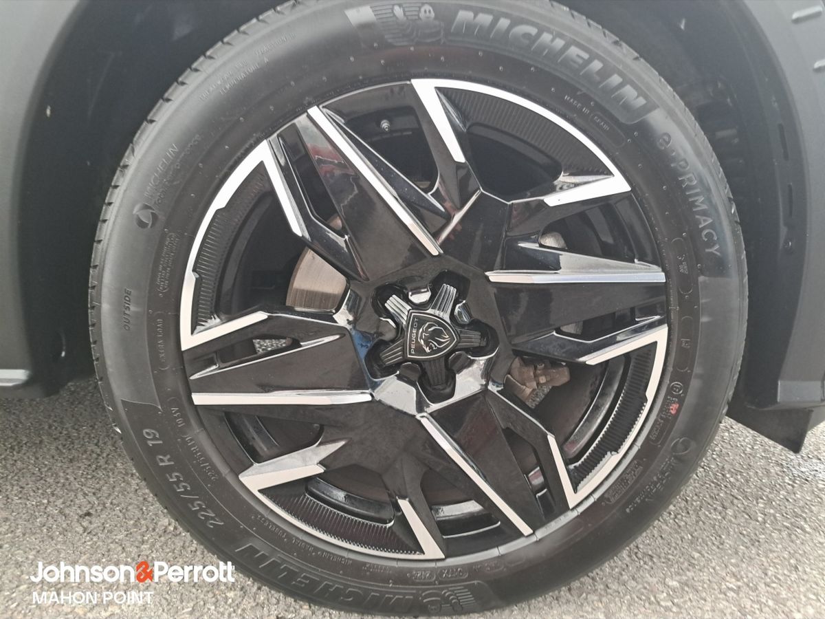 Peugeot 5008 1.2 MHEV 145bhp E-DCS6 Allure