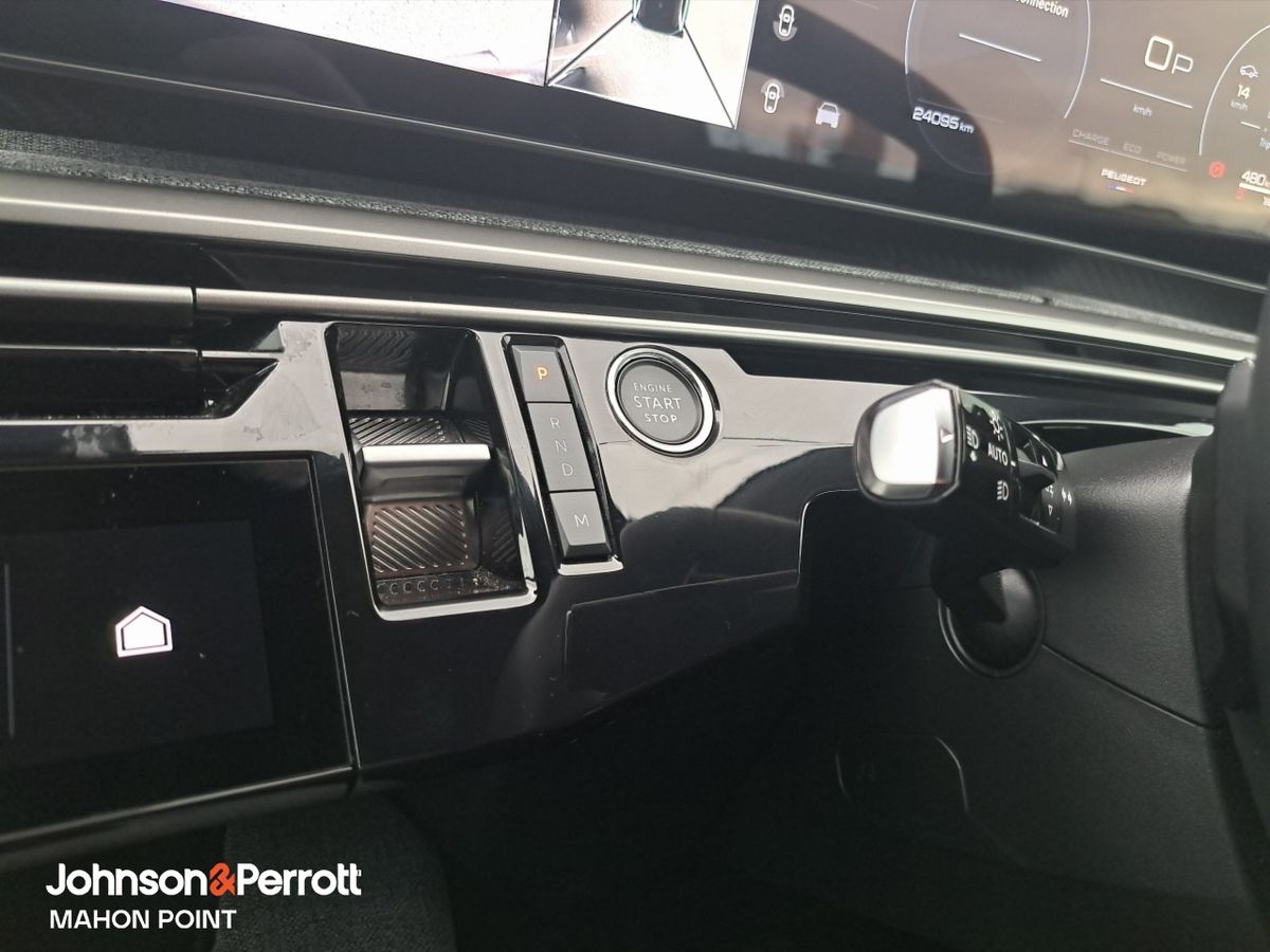 Peugeot 5008 1.2 MHEV 145bhp E-DCS6 Allure