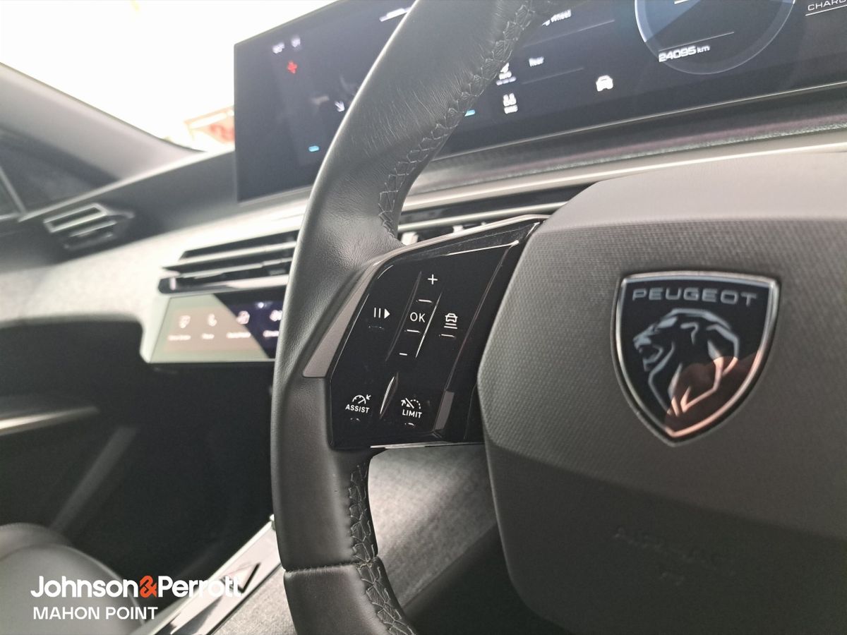 Peugeot 5008 1.2 MHEV 145bhp E-DCS6 Allure