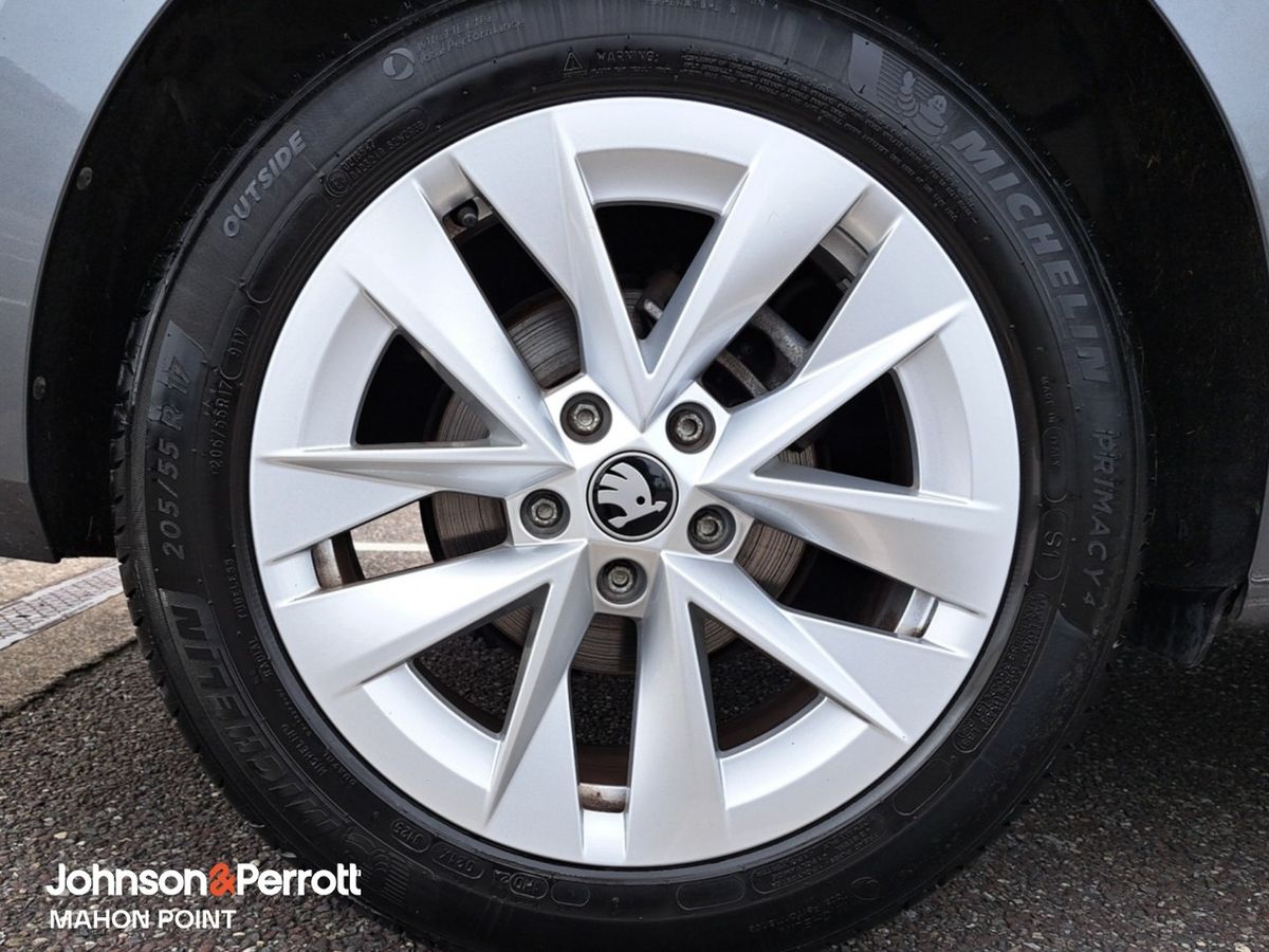 Skoda Octavia Selection 1.5TSI 115HP DSG mHEV
