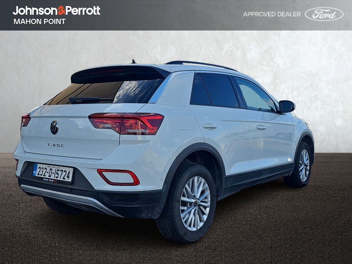 Volkswagen T-Roc Commercial