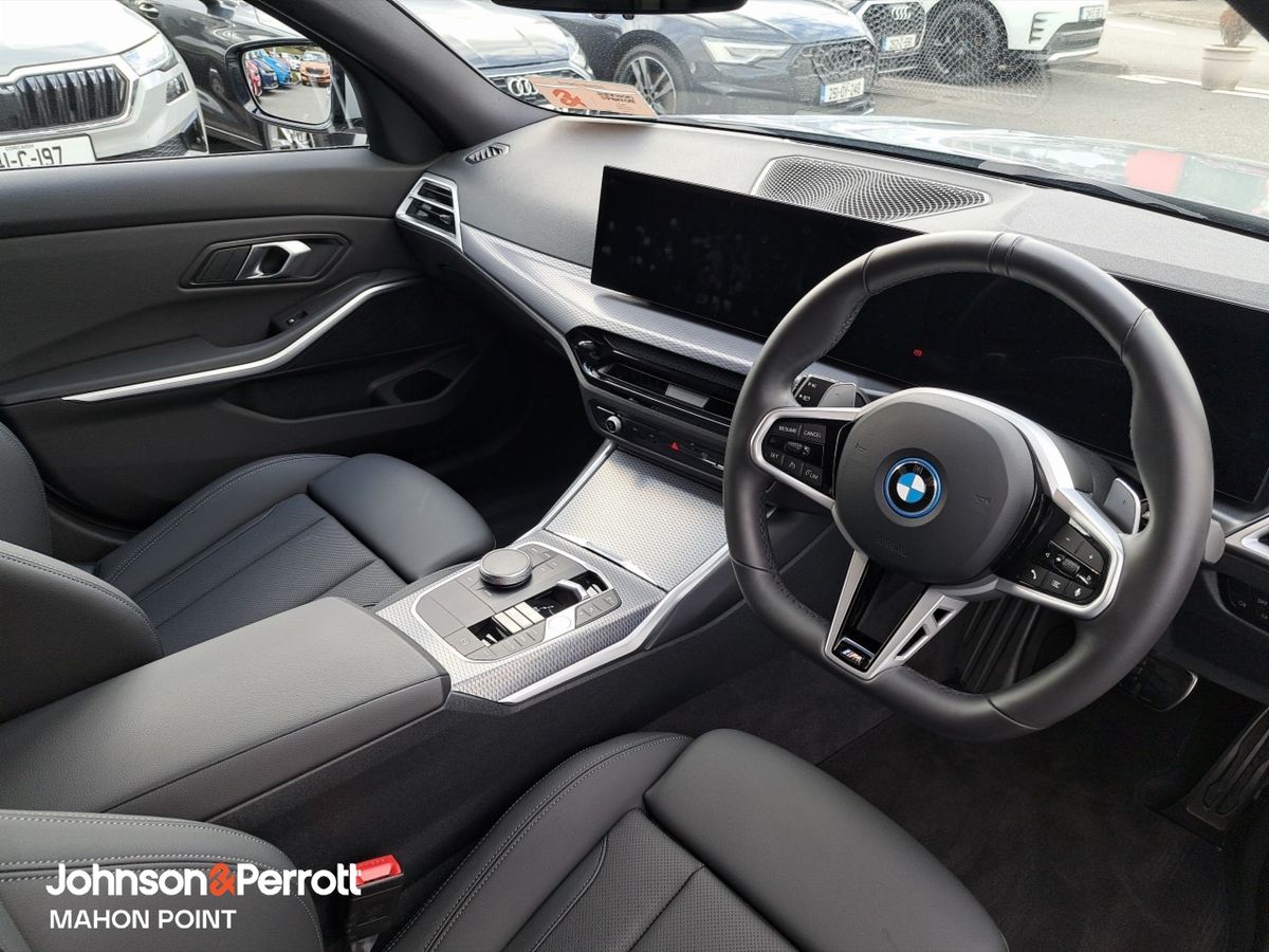 BMW 3-Series 330E TOURING M Sport Auto **ESTATE / HUGE SPEC**