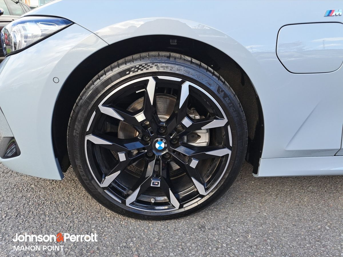 BMW 3-Series 330E TOURING M Sport Auto **ESTATE / HUGE SPEC**