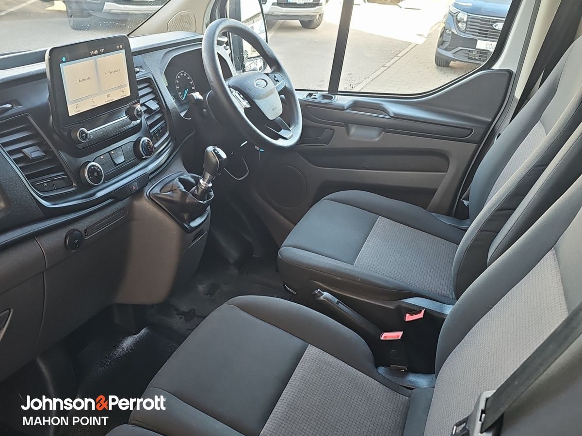 Ford Transit Custom Long Wheelbase Leader