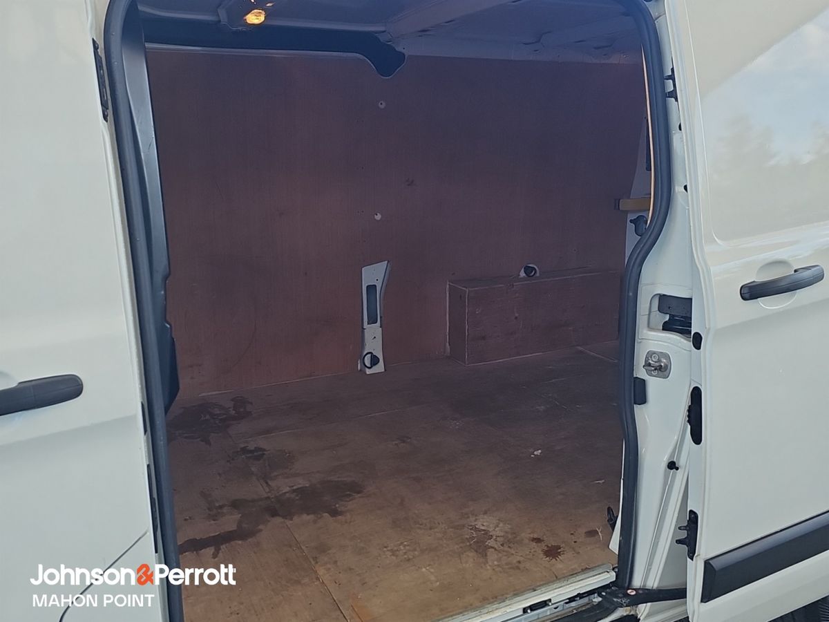 Ford Transit Custom Long Wheelbase Leader