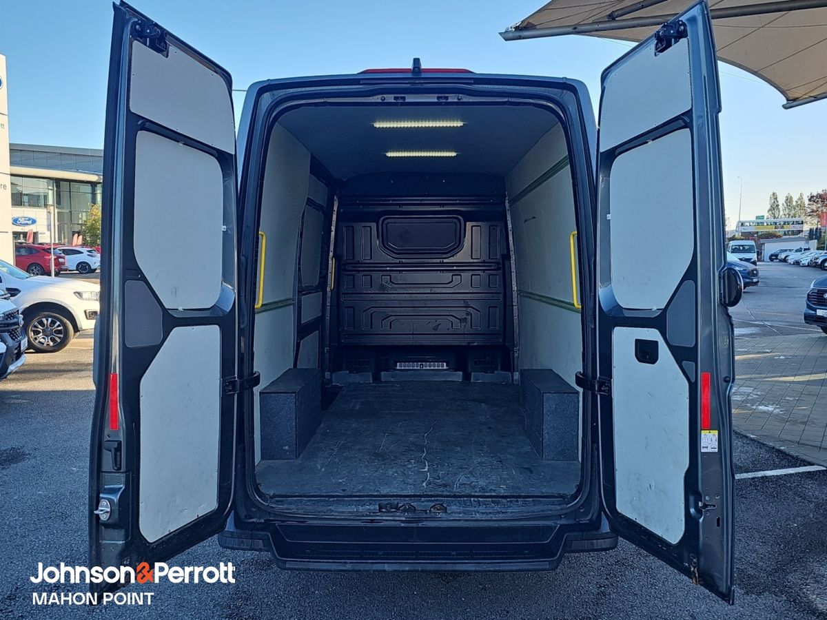 Volkswagen Crafter Highline 140BHP