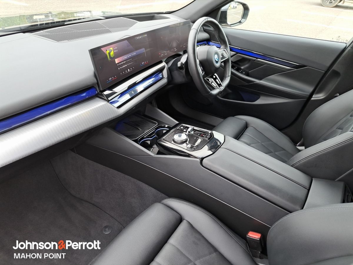 BMW 5-Series 530e M Sport
