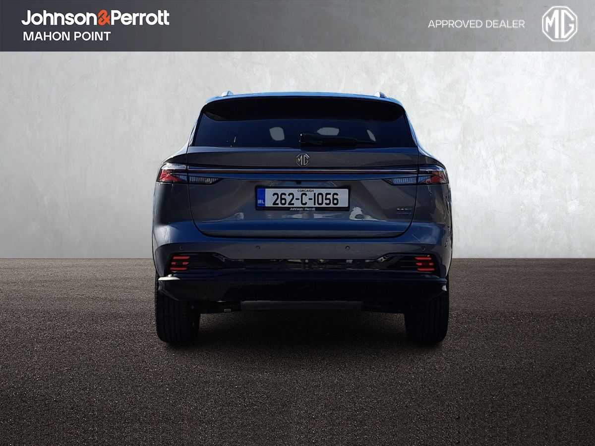 MG HS Plug-in Hybrid Exclusive **TOP SPEC / SAVE €7,500**